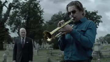 Lunettes de soleil Aviator portées par Ray (Ethan Hawke) comme on le voit dans la garde-robe de Raymond & Ray