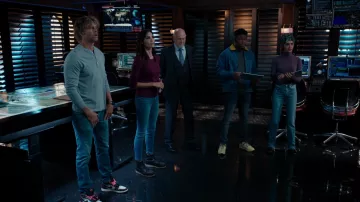 Zapatillas usadas por Devin Roundtree (Caleb Castille) como se ve en NCIS: Los Angeles TV show outfits (Temporada 14 Episodio 3)
