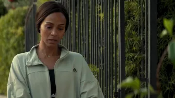 Veste Adidas Track portée par Amy Wheeler (Zoe Saldana) vue dans From Scratch Wardrobe (S01E06)