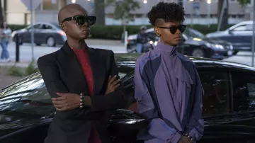 Lunettes de soleil Yves Saint Laurent portées par Okoye (Danai Gurira) dans Black Panther: Wakanda Forever