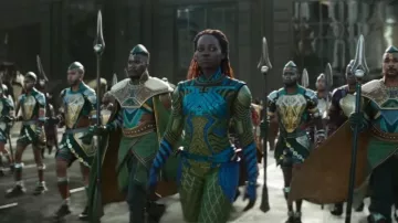Green and blue costume cosplay of Nakia (Lupita Nyong'o) in Black Panther: Wakanda Forever
