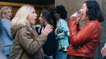 Le manteau kaki à capuche porté par Mathilde (Pascale Arbillot) dans le film Mon héroïne