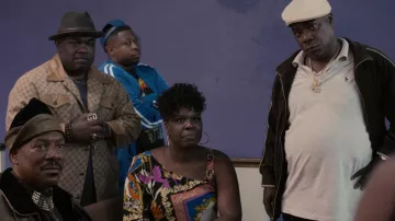 Ralph Lauren Polo Shirt porté par Oncle Reem (Tracy Morgan) comme on le voit dans la garde-robe de Coming 2 America
