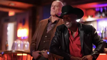 Veste en cuir portée par Possum (Darius Rucker) vue dans l’émission Big Sky TV (S03E07)