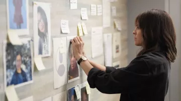 Watch worn by Eileen Fitzgerald (Hilary Swank) as seen in Alaska Daily TV series outfits (Season 1 Episode 5)