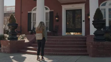 Baskets Converse Platform portées par Courtney Whitmore (Brec Bassinger) dans la garde-robe de la série télévisée Stargirl de DC (S03E09)