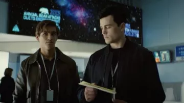 Brown zip leather jacket worn by Dick Grayson (Brenton Thwaites) as seen in Titans TV series outfits (Season 4 Episode 1)