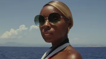 Oliver Peoples Lunettes de soleil oversize rondes portées par Andi Brand (Janelle Monáe) comme on le voit dans Glass Onion: A Knives Out Mystery garde-robe de film