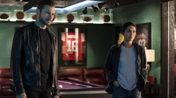 Veste en cuir zippée portée par Arman Morales (Adan Canto) comme on le voit dans les tenues de l’émission télévisée The Cleaning Lady (S02E08)