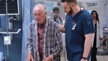 Montre ronde portée par Jérôme (Giacomo Baessato) vue dans la série télévisée The Good Doctor (S06E06)