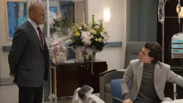 Plaid Blazer Jacket porté par Teddy Silas (Gus Halper) vu dans Law & Order: Organized Crime série télévisée (S03E08)