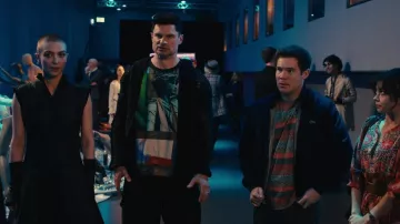 Printed T-shirt worn by Pieter Krämer (Flula Borg) as seen in Pitch Perfect: Bumper in Berlin TV show wardrobe (Season 1 Episode 4)