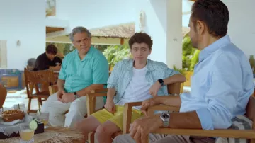 Reloj de acero usado por Don Pablo (Damián Alcázar) como se ve en los trajes de la serie de televisión de Acapulco (Temporada 2 Episodio 7)