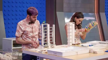 Chemise imprimée Palm Trees portée par Nick dans LEGO Masters (saison 3 épisode 8)
