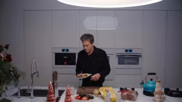 Chemise noire portée par Kevin Bacon dans The Guardians of the Galaxy Holiday Special