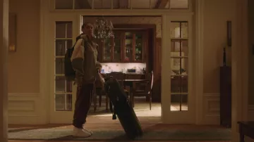 Baskets blanches Nike portées par Zoya Lott (Whitney Peak) dans les tenues de la série télévisée Gossip Girl (saison 2 épisode 1)