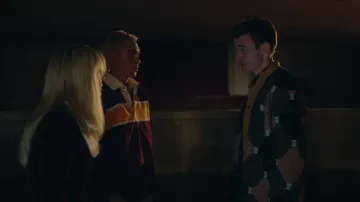 Polo de rugby porté par Akeno 'Aki' Menzies (Evan Mock) vu dans Gossip Girl (S02E02)