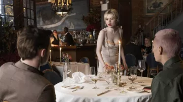 Boucles d’oreilles portées par Audrey Hope (Emily Alyn Lind) comme on le voit dans Gossip Girl (S02E01)