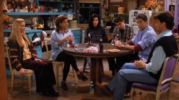 The heeled shoes worn by Rachel Green (Jennifer Aniston) in the series Friends (Season 1 Episode 18)