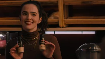 Gold necklaces worn by Rachel Meyer (Zoey Deutch) as seen in Something from Tiffany's