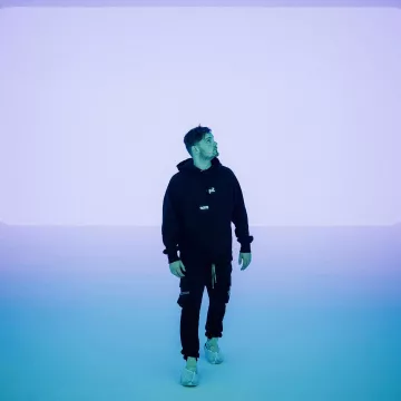 Sneakers worn by Martin Garrix on his Instagram account @martingarrix