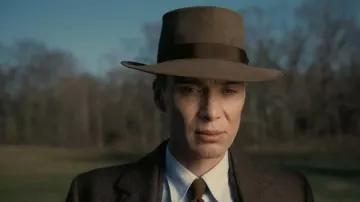 Brown hat worn by J. Robert Oppenheimer (Cillian Murphy) as seen in Oppenheimer movie