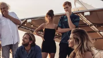 Black dress worn by Yaya (Charlbi Dean Kriek) in Triangle of Sadness