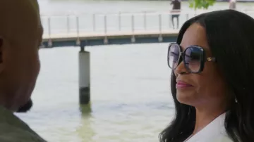 Gafas de sol Gucci Oversize usadas por Jordan (Nia Long) como se ve en los trajes de The Best Man: The Final Chapters (Temporada 1 Episodio 8)