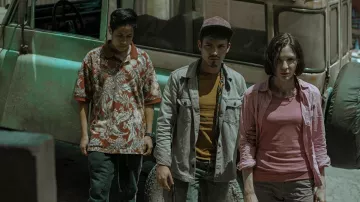 Denim jacket worn by Diego (Jaime López) in Echo 3 TV series outfits (S01E02)