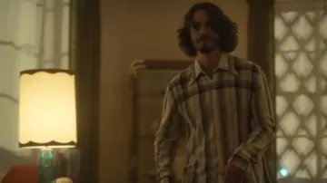 Plaid shirt worn by Jonah Heidelbaum (Logan Lerman) as seen in Hunters TV series outfits (Season 2)