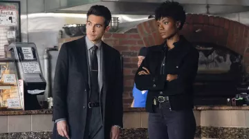 Zip Jacket worn by Special Agent Tiffany Wallace (Katherine Renee Kane) as seen in FBI Outfits (Season 5 Episode 10)