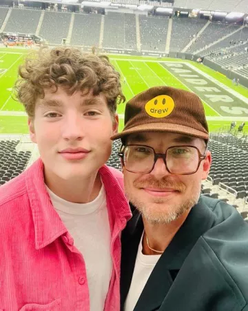 Lunettes surdimensionnées vintage portées par Judah Smith sur son compte Instagram @judahsmith