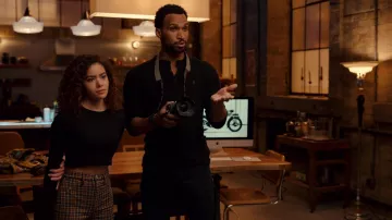 Plaid pants worn by Ginny Miller (Antonia Gentry) as seen in Ginny & Georgia TV series wardrobe (Season 2 Episode 3)