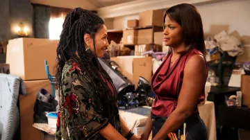 Blouse top worn by Vivian Banks (Cassandra Freeman) as seen in Bel-Air (Season 2)