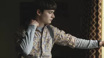 Camisa de franela amarilla usada por Will Byers (Noah Schnapp) como se ve en Stranger Things (Temporada 4 Episodio 2)