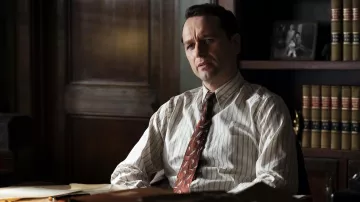 Printed necktie worn by Perry Mason (Matthew Rhys) as seen in Perry Mason TV show wardrobe (Season 1)