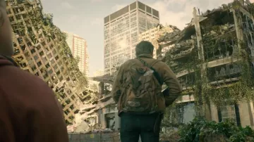 Backpack worn by Joel Miller (Pedro Pascal) in The Last of Us TV show outfits (Season 1 Episode 2)