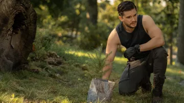 Hiking Brown boots worn by Nick Bilton (Kit Harington) as seen in Extrapolations TV series (Season 1)