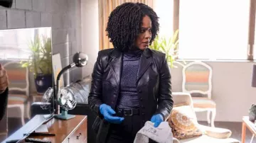 Veste en cuir portée par la sergente Ayanna Bell (Danielle Moné Truitt) dans Law & Order: Organized Crime (S03E14)