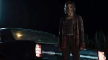 Camisa a cuadros usada por Bolena Williams (Elena Kampouris) como se ve en la película Children of the Corn