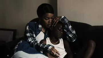 Chemise à carreaux portée par Inez de la Paz (Teyana Taylor) vue dans le film Les Mille et Un