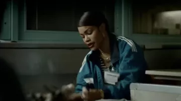 Veste Adidas Track portée par Inez de la Paz (Teyana Taylor) vue dans A Thousand and One