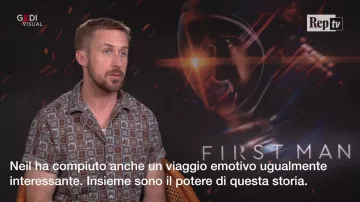 La chemise imprimée portée par Ryan Gosling lors d'un press junket du film First Man pour la Mostra de Venise 2018
