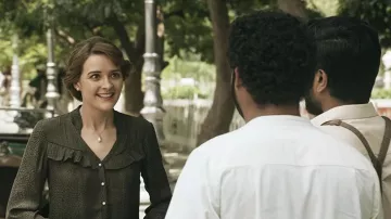 Olive Green blouse shirt worn by Jennifer (Olivia Morris) as seen in RRR movie