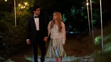 Dress worn by Lindsay (Mae Whitman) as seen in Up Here TV series (Season 1)