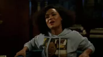 Sweat à capuche porté par Allison (Grace Gealey) vu dans The Blackening