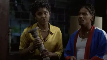 Vestido de seda usado por Lisa (Antoinette Robertson) como se ve en The Blackening