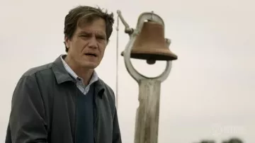 Chemise à carreaux portée par Gary Noesner (Michael Shannon) dans la série télévisée Waco: The Aftermath (saison 1)