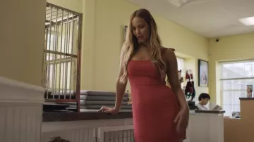 Robe bodycon portée par Maddie (Jennifer Lawrence) comme on le voit dans No Hard Feelings