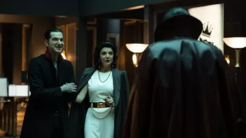 Gold chain belt worn by Ella (Shohreh Aghdashloo) as seen in Renfield movie wardrobe